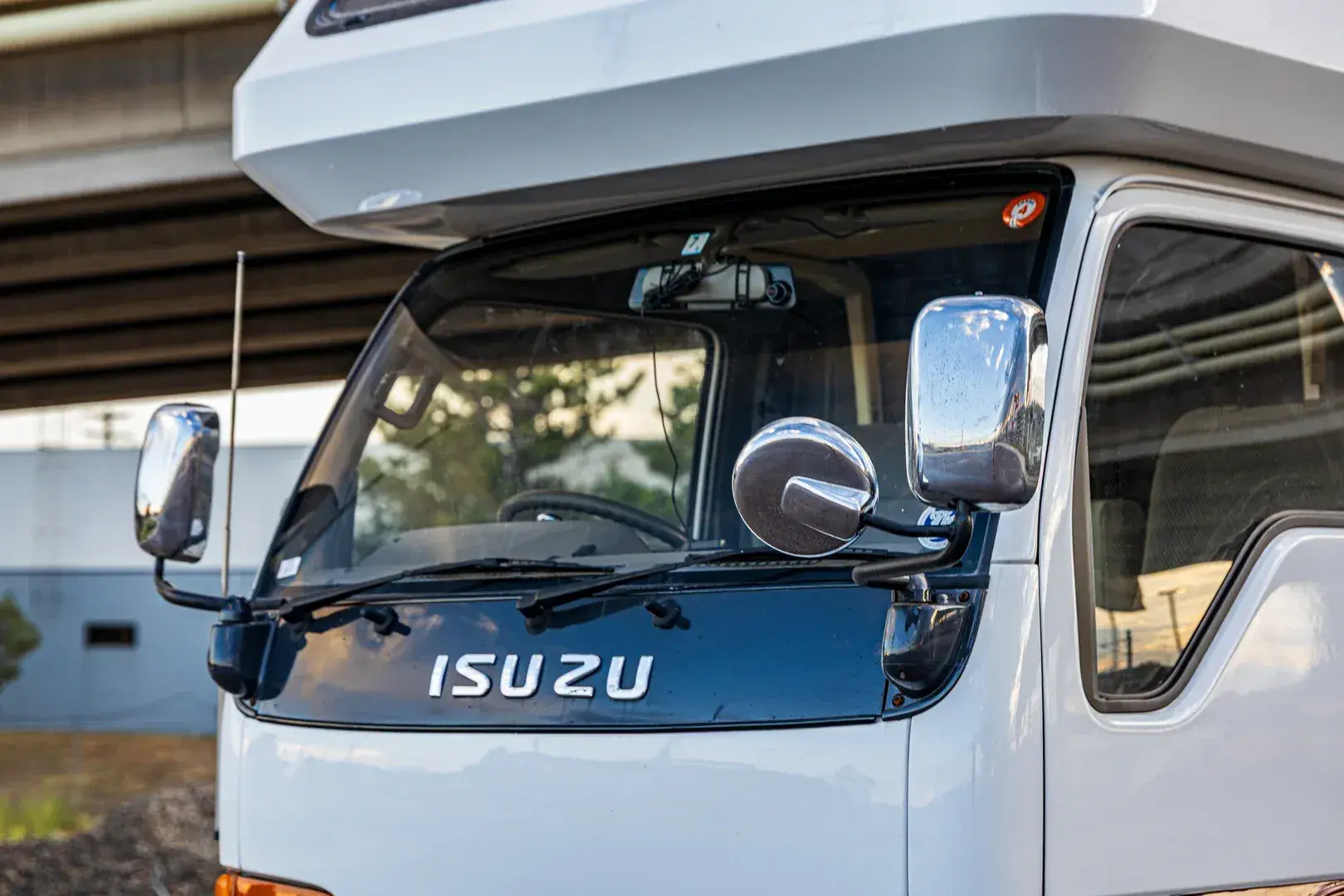 1997 Isuzu Elf Camper