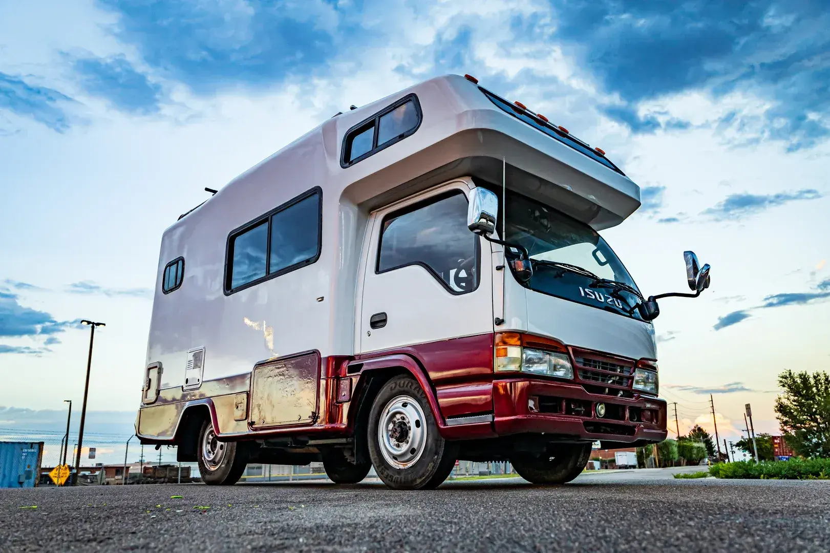 1997 Isuzu Elf Camper