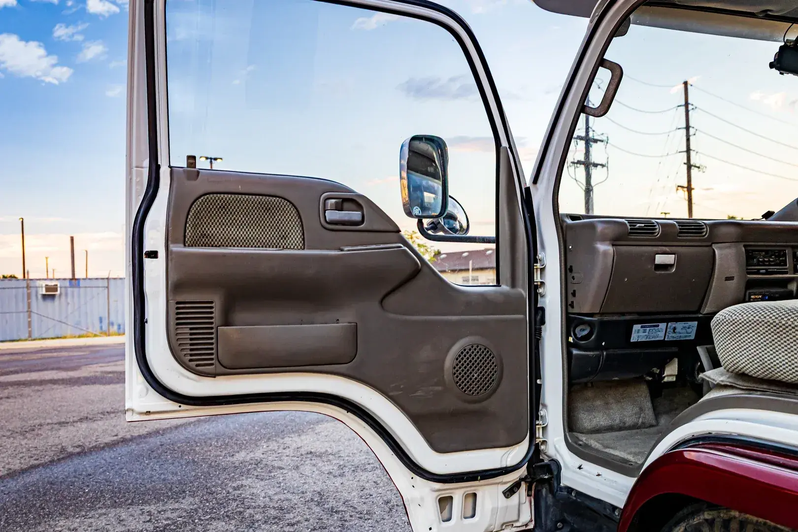 1997 Isuzu Elf Camper