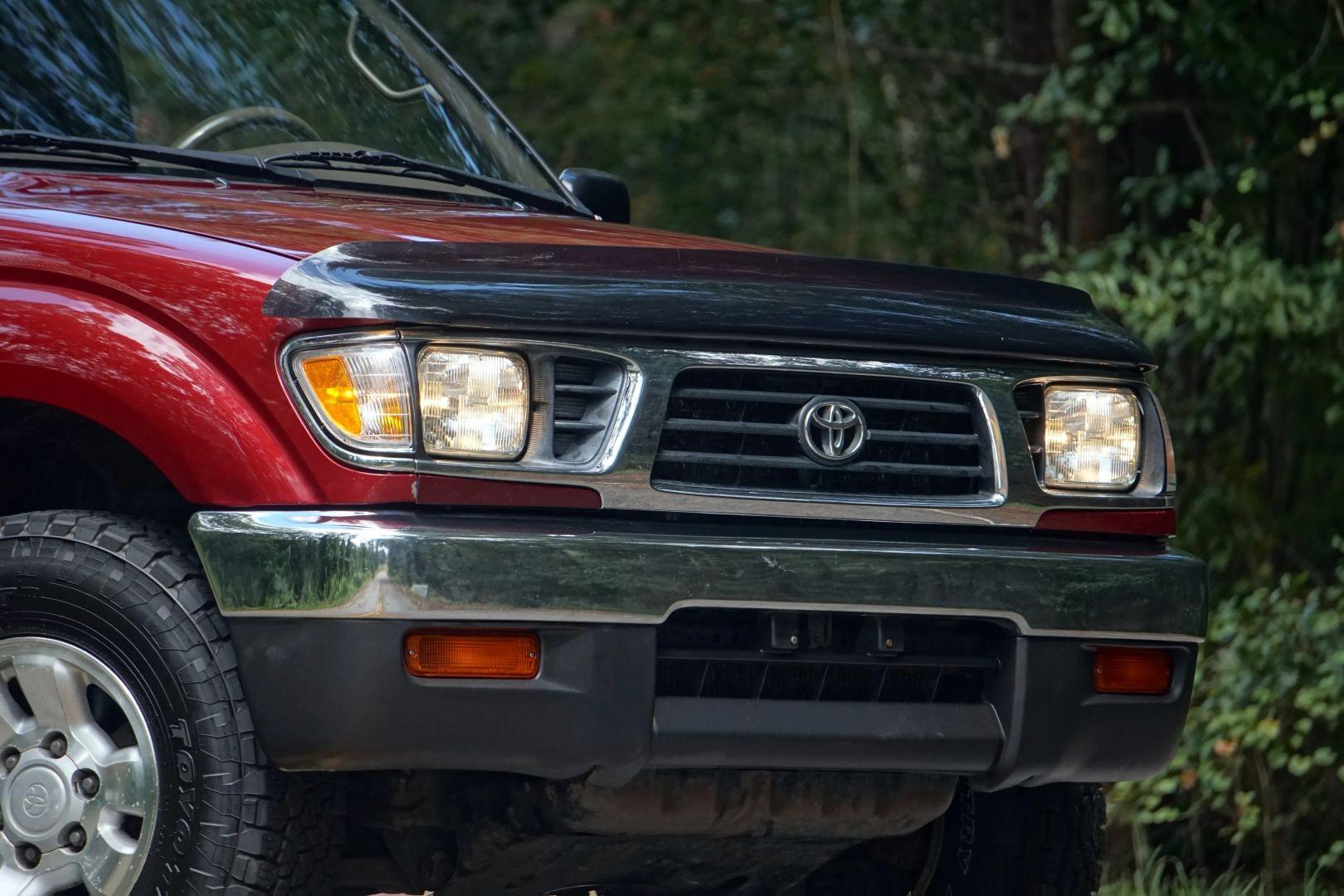 1996 Toyota Tacoma SR5 Xtracab - 2