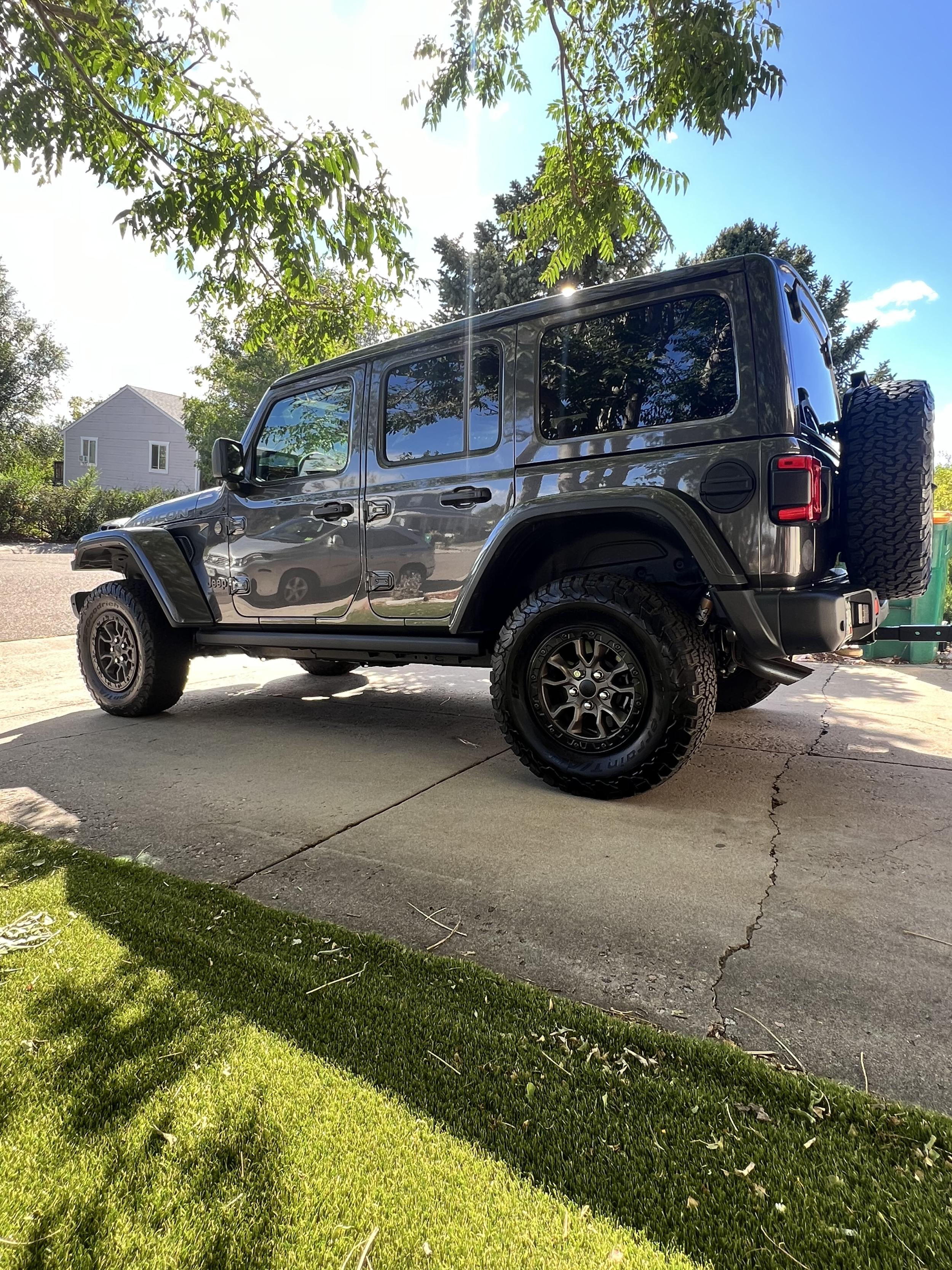 8k-Mile 2021 Jeep Wrangler Rubicon 392