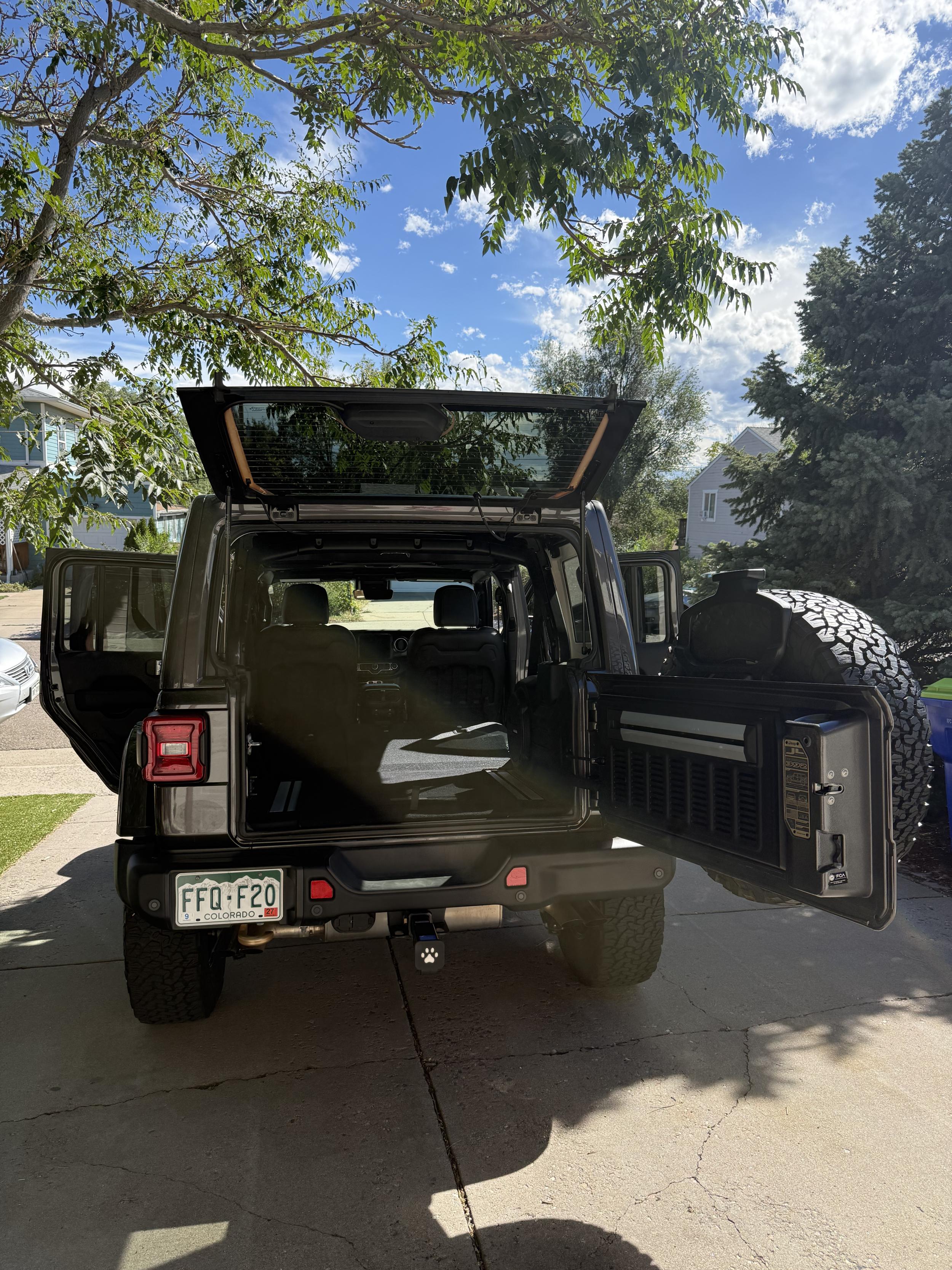 8k-Mile 2021 Jeep Wrangler Rubicon 392
