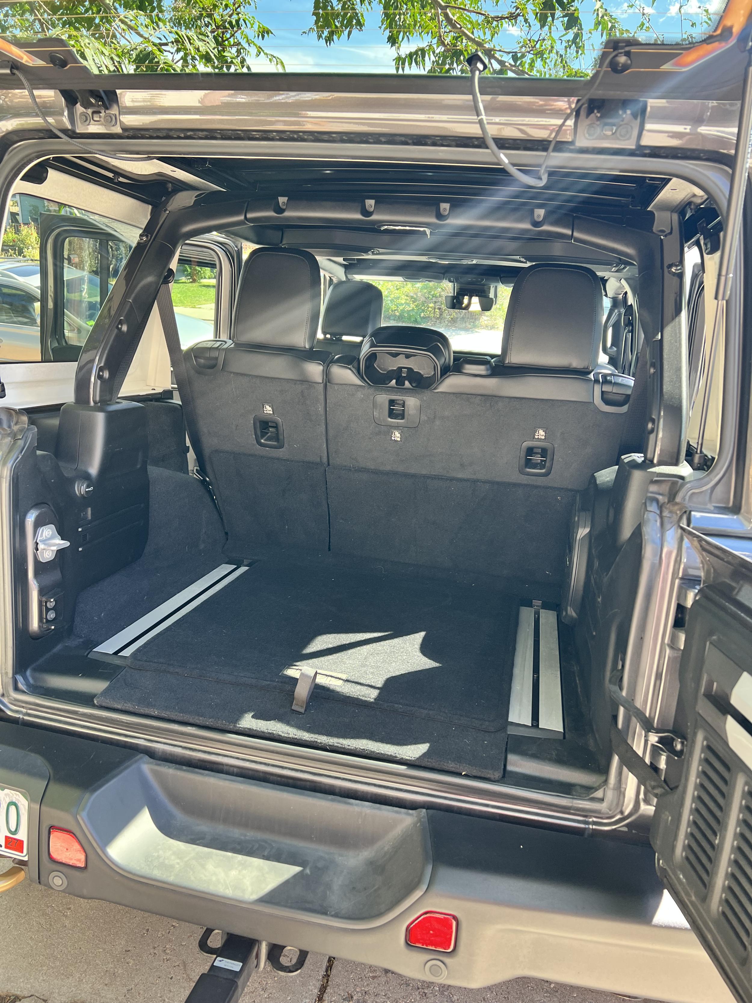8k-Mile 2021 Jeep Wrangler Rubicon 392