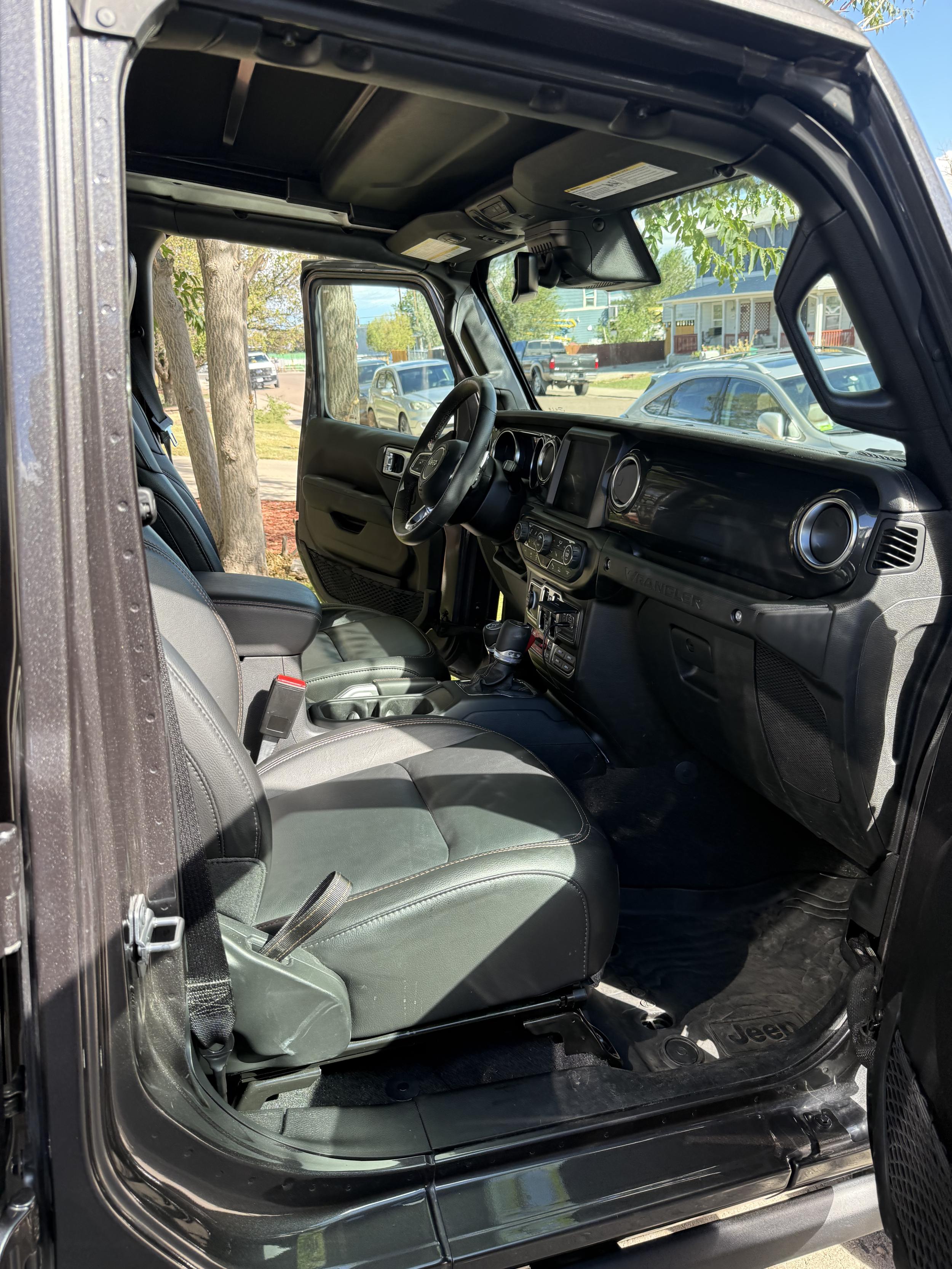 8k-Mile 2021 Jeep Wrangler Rubicon 392