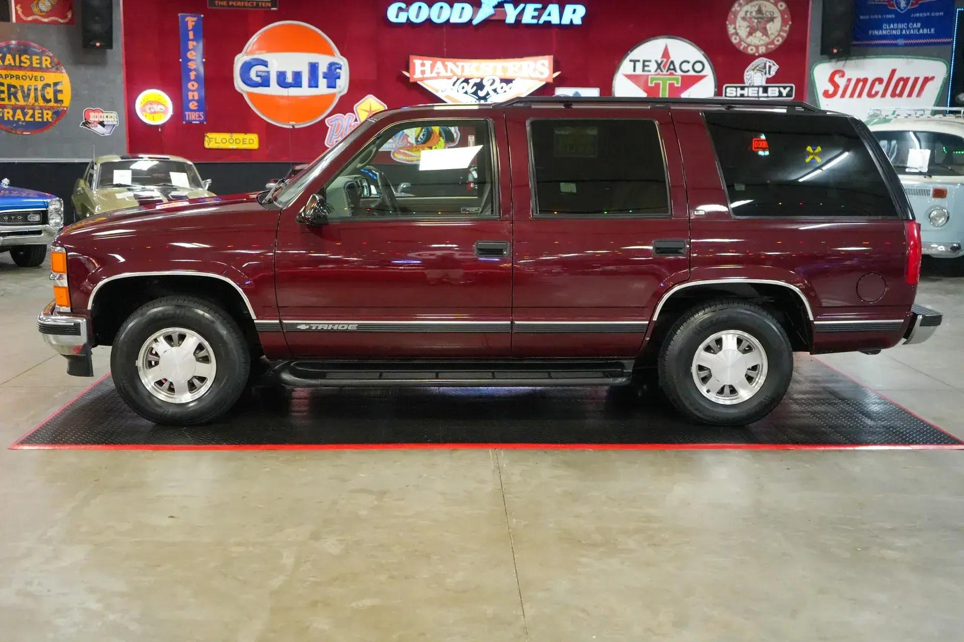 1998 Chevrolet Tahoe - 2