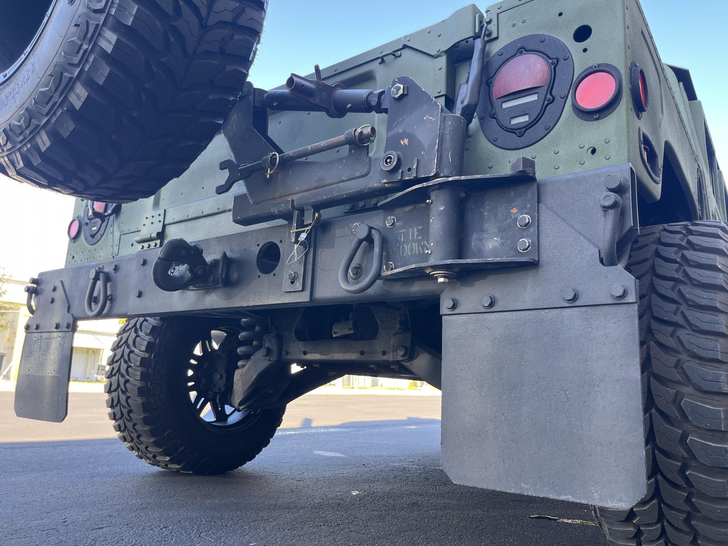 1998 AM General HMMWV M1123