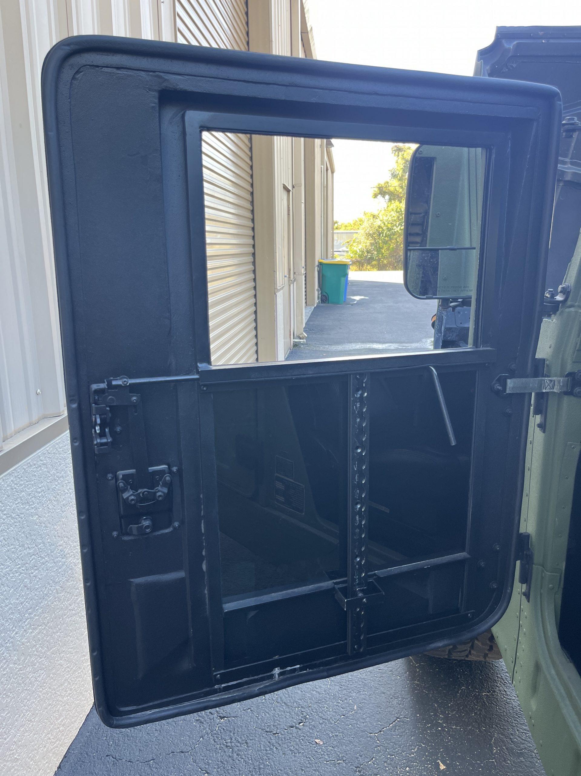 1998 AM General HMMWV M1123