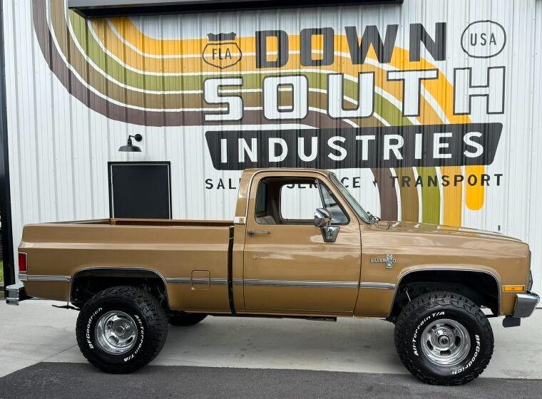1985 Chevrolet K10 Silverado 4x4 - 2
