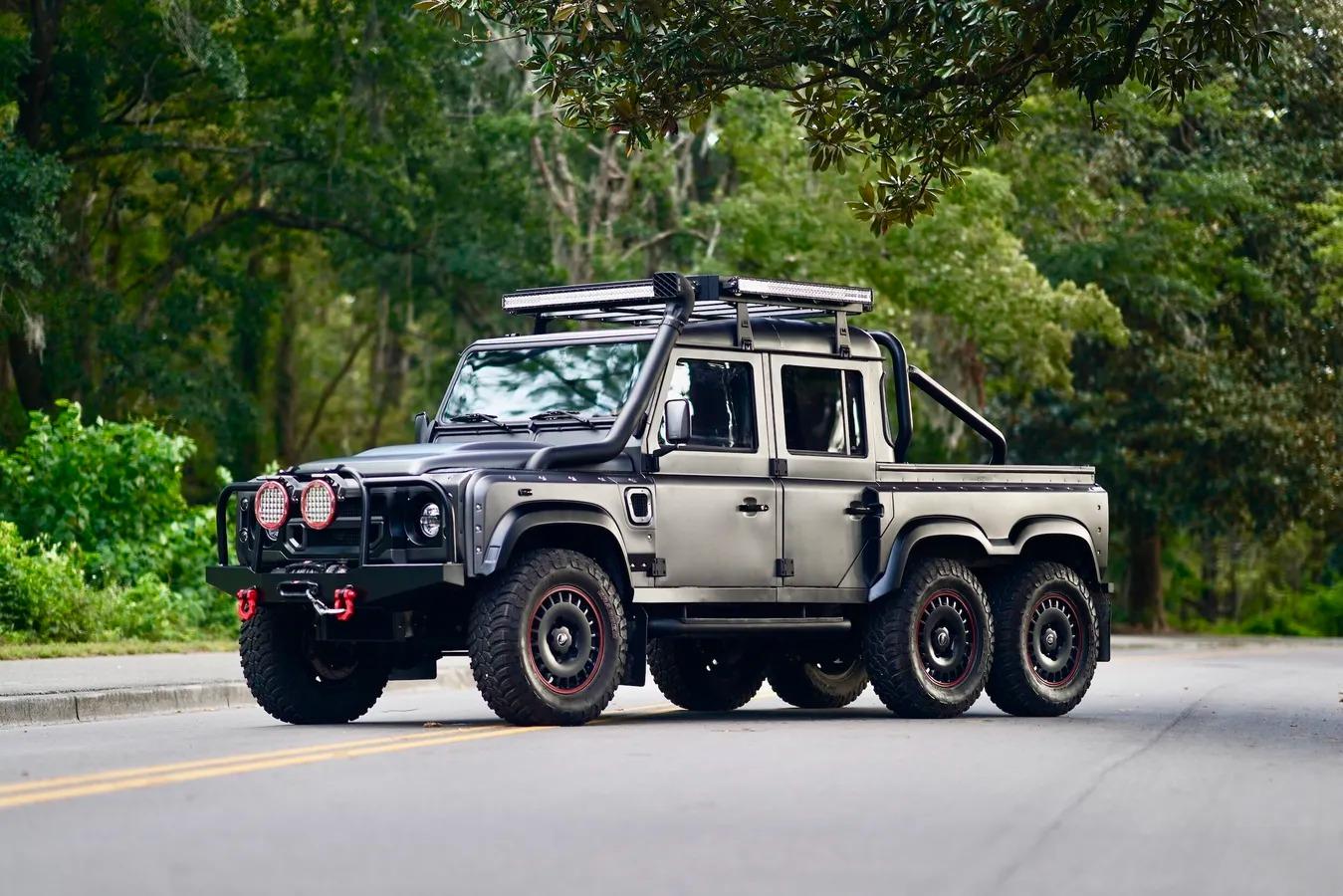  Land Rover Defender