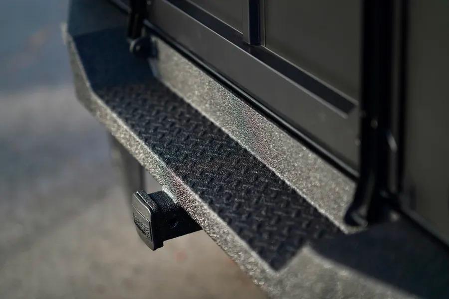 1993 Land Rover Defender “Flying Huntsman” 6x6