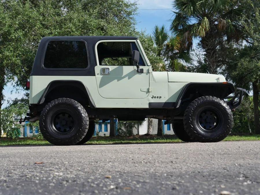 LS-Powered 1995 Jeep Wrangler 4x4