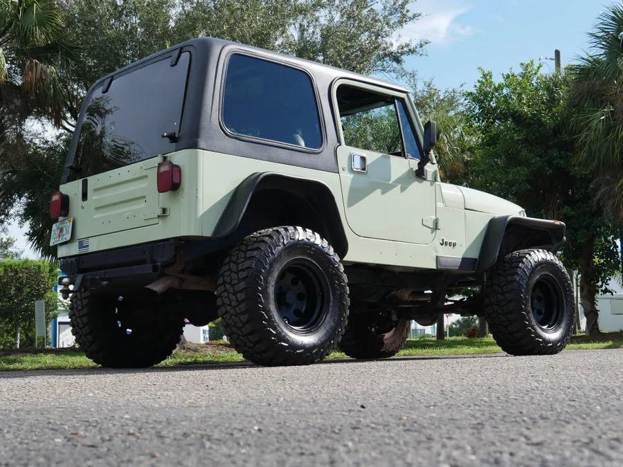 LS-Powered 1995 Jeep Wrangler 4x4