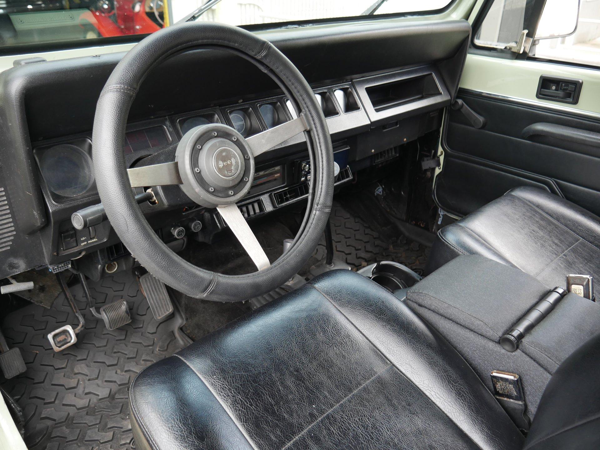 LS-Powered 1995 Jeep Wrangler 4x4