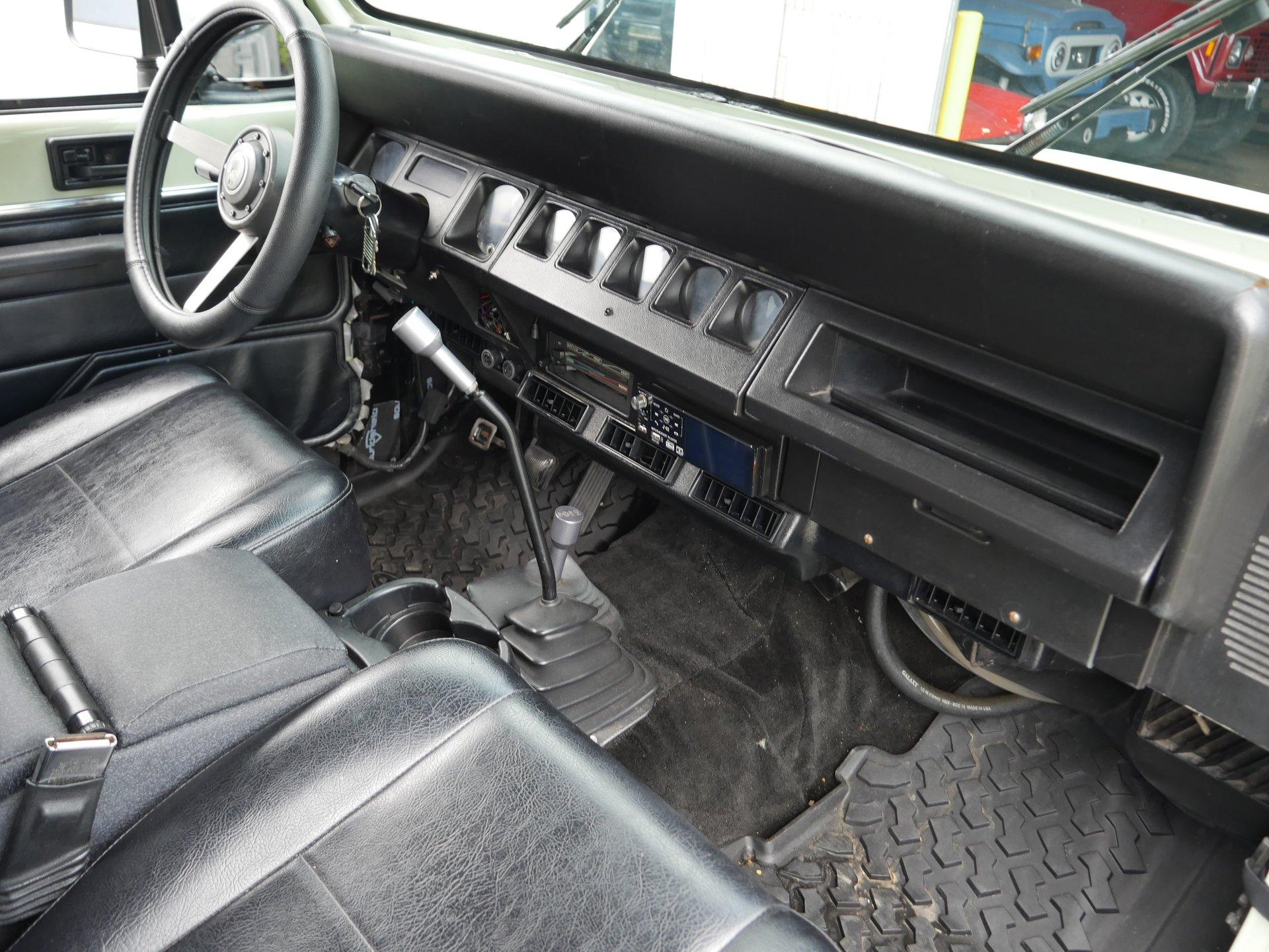 LS-Powered 1995 Jeep Wrangler 4x4