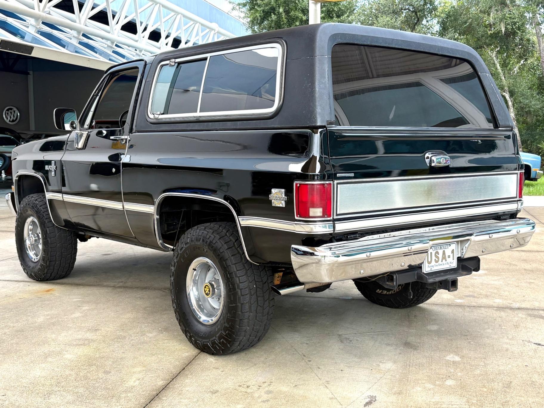 1987 Chevrolet K5 Blazer Silverado - 3