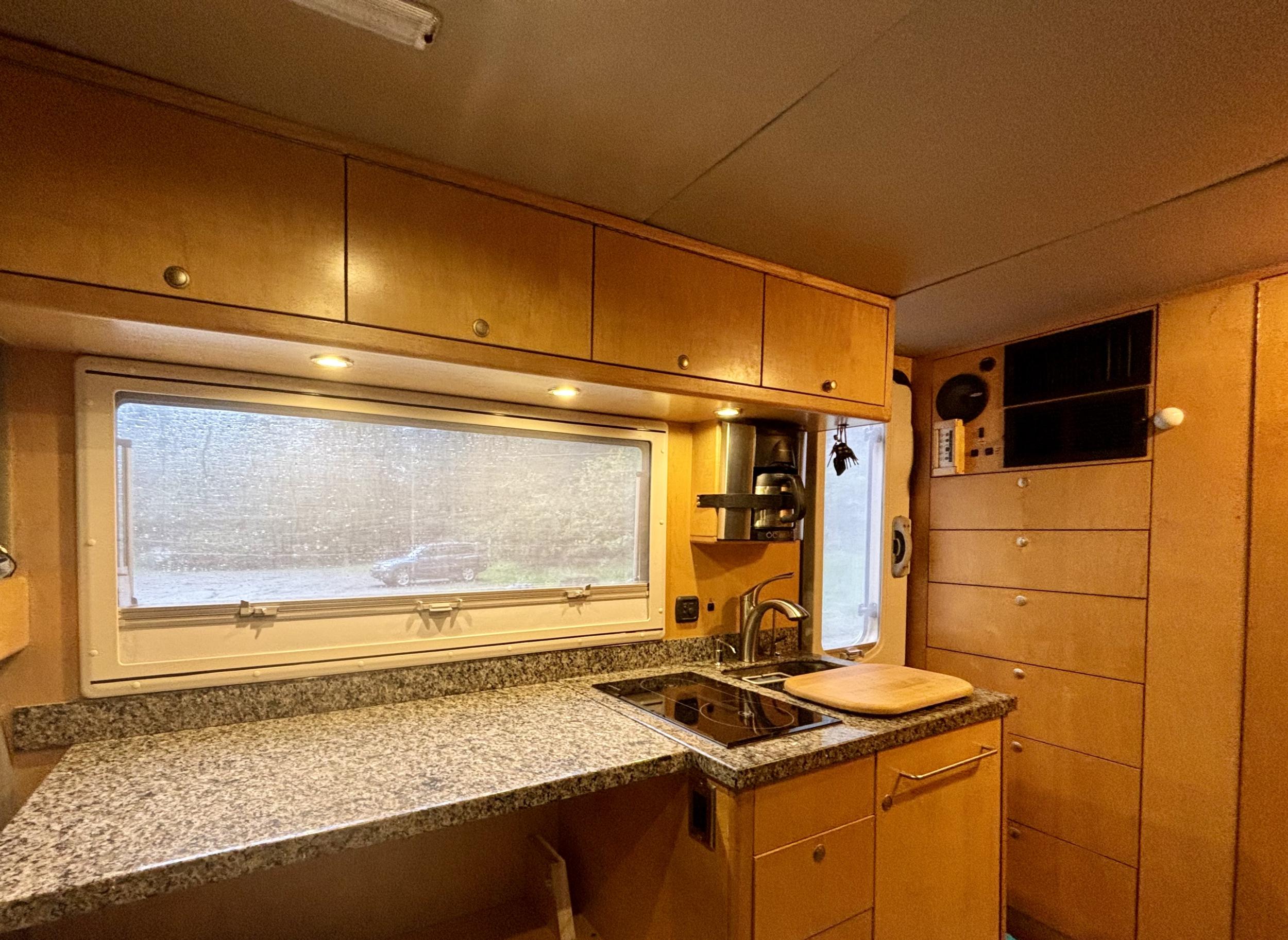 2007 EarthRoamer XV-LT