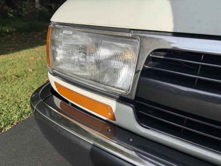 Unmodified 1993 Toyota Land Cruiser