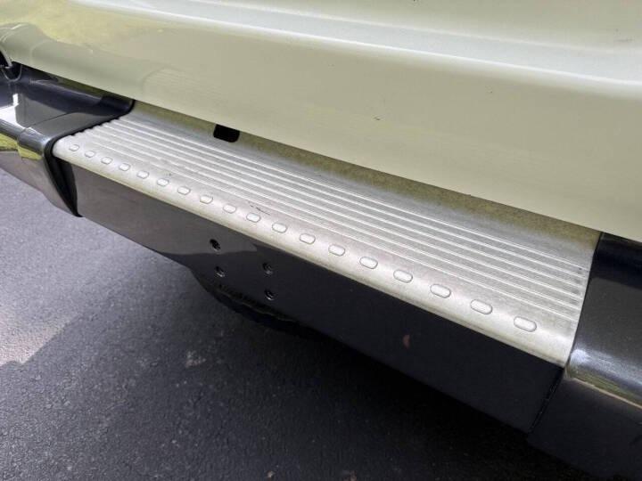 Unmodified 1993 Toyota Land Cruiser