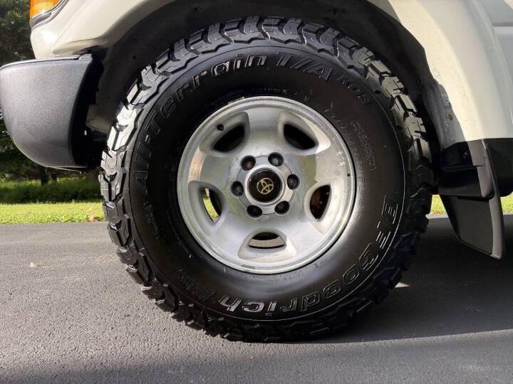Unmodified 1993 Toyota Land Cruiser