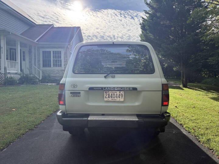 Unmodified 1993 Toyota Land Cruiser - 4