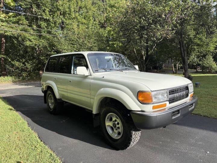 Unmodified 1993 Toyota Land Cruiser - 5