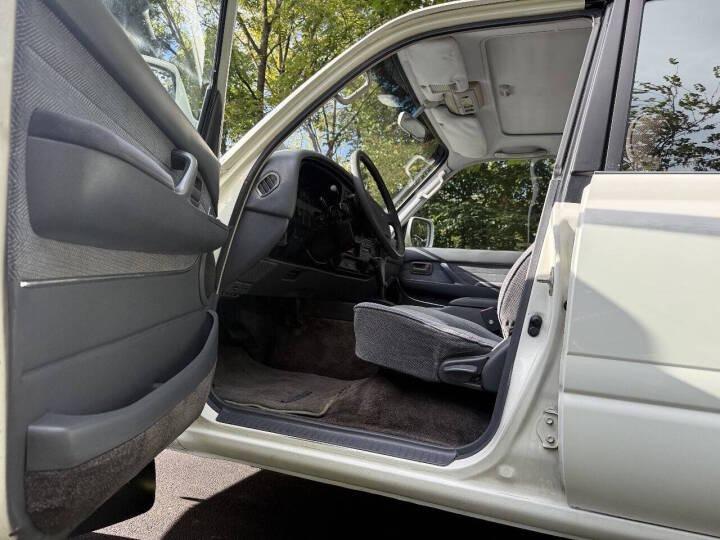 Unmodified 1993 Toyota Land Cruiser