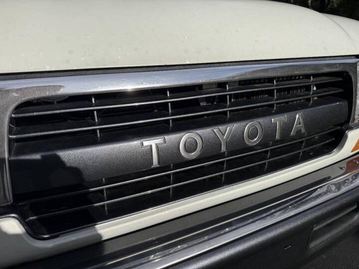 Unmodified 1993 Toyota Land Cruiser