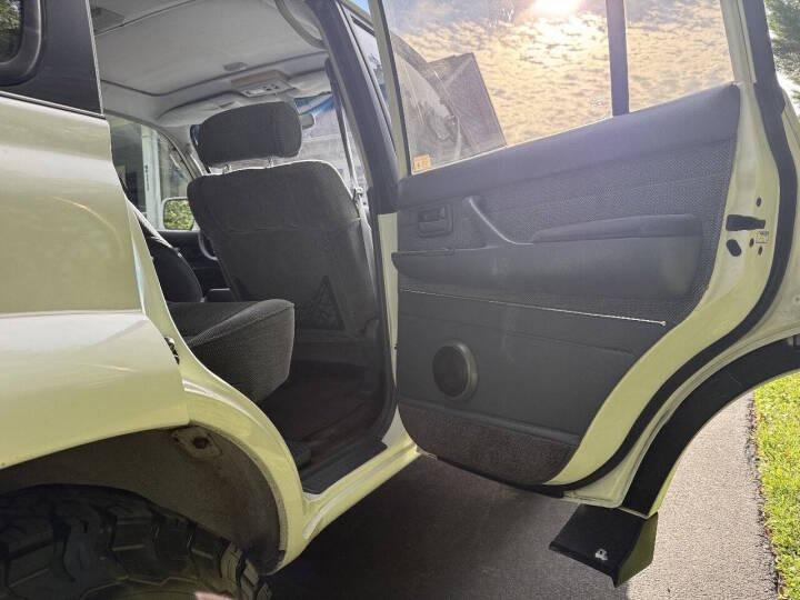 Unmodified 1993 Toyota Land Cruiser