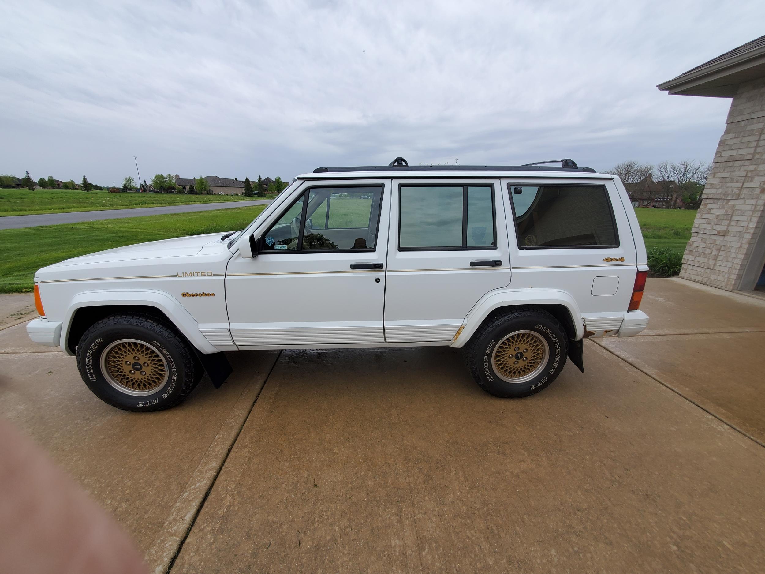 1992 Jeep Cherokee XJ Limited - 2