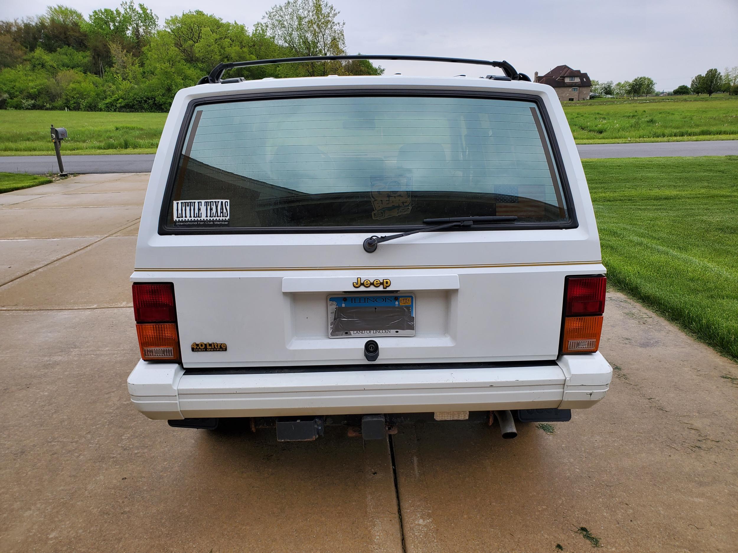 1992 Jeep Cherokee XJ Limited - 3