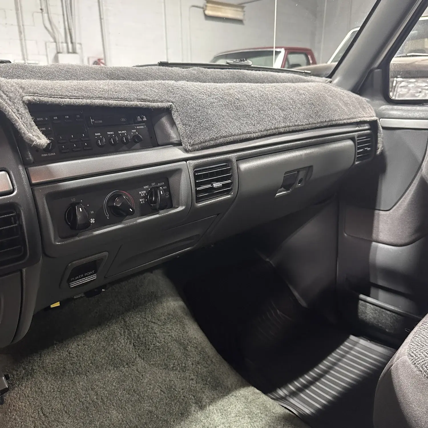 1993 Ford F-150 XLT