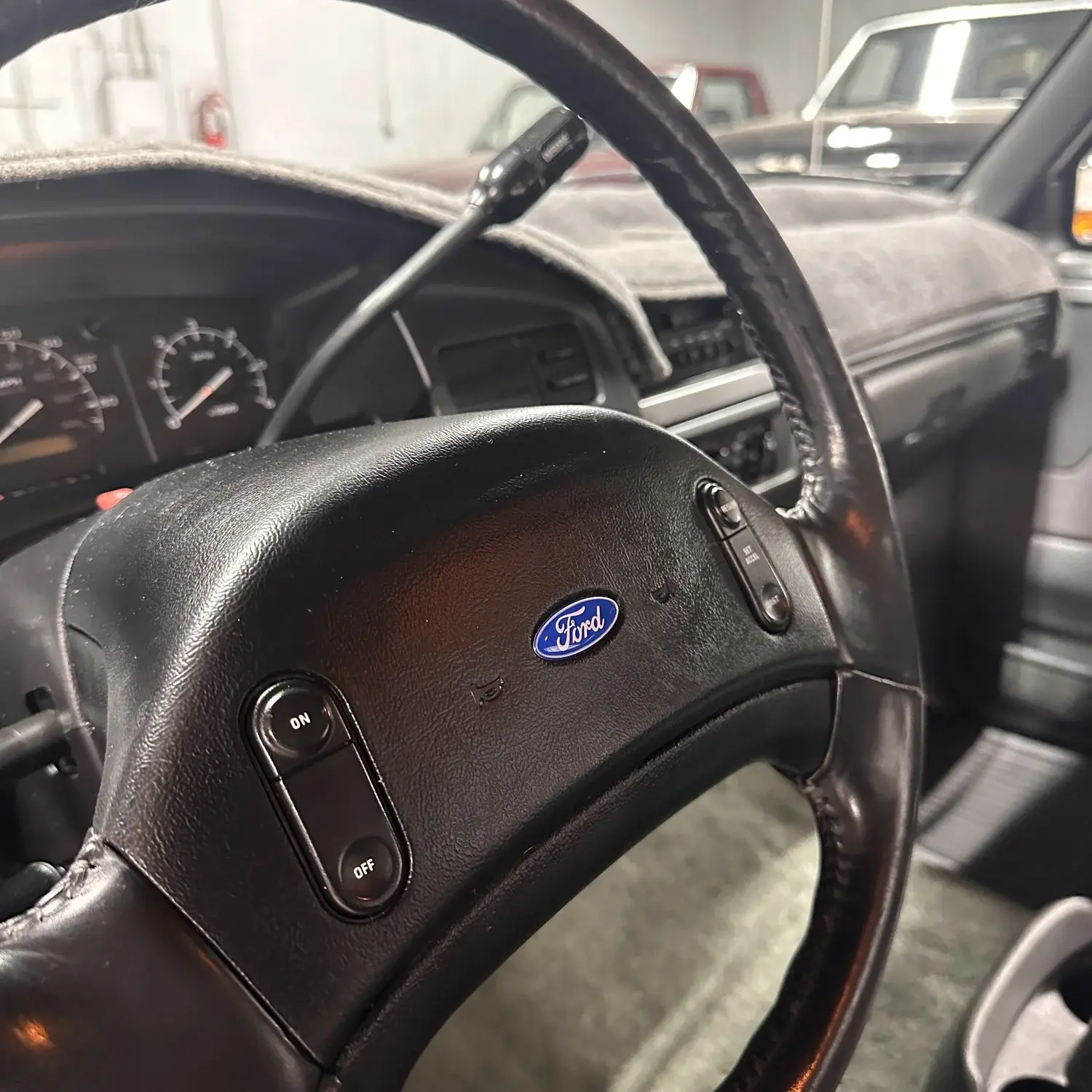 1993 Ford F-150 XLT