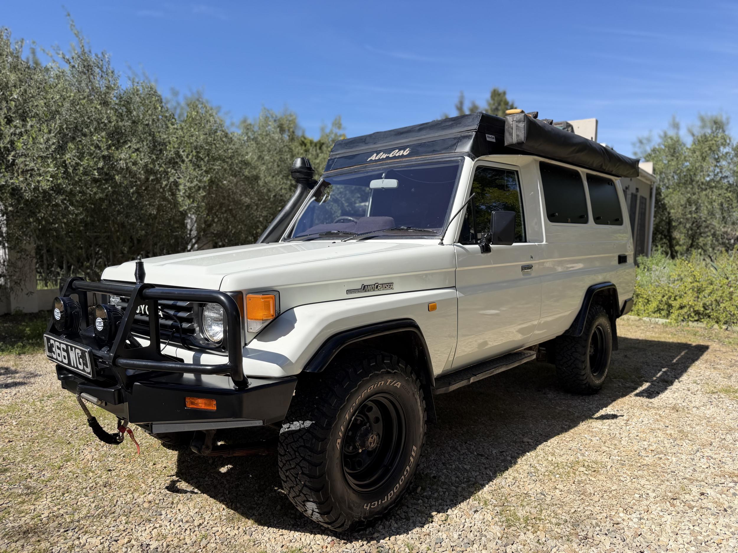  Toyota Land Cruiser