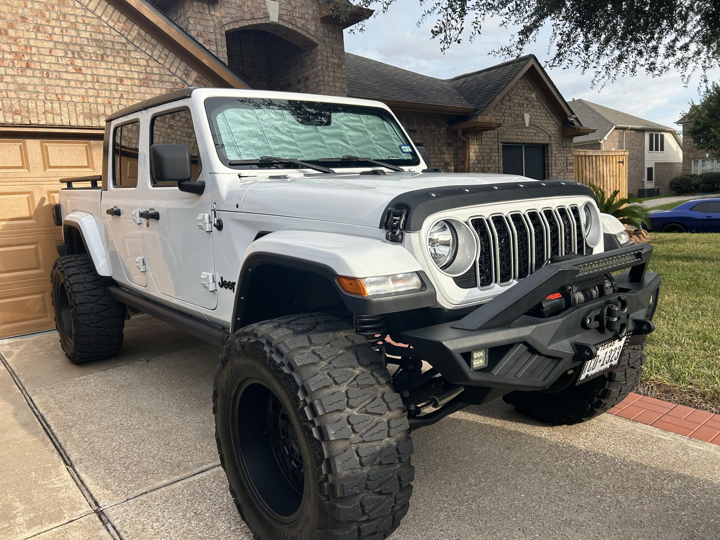 2023 Jeep Gladiator Willys - 2