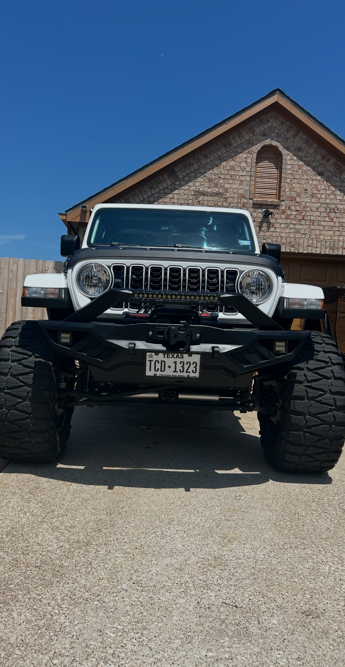 2023 Jeep Gladiator Willys