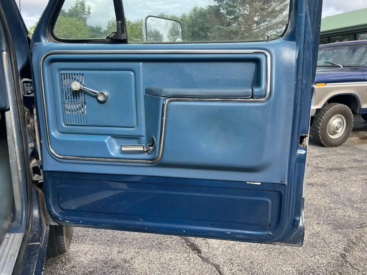 1986 Ford F-250 XL Styleside