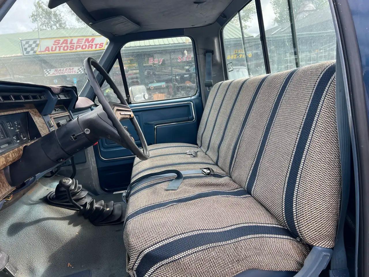1986 Ford F-250 XL Styleside