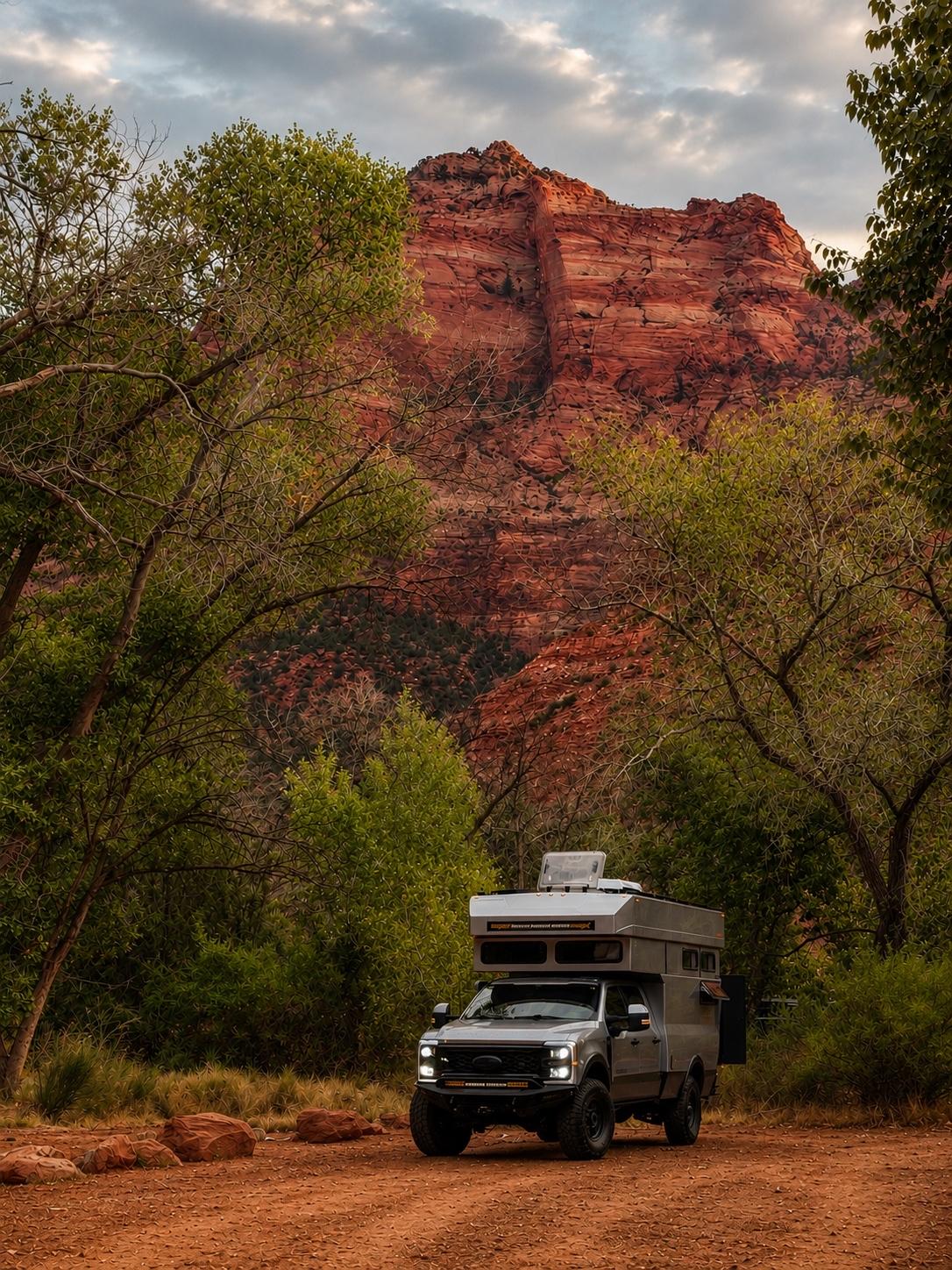 2023 Ford F-350 Rossmönster Baja Trail