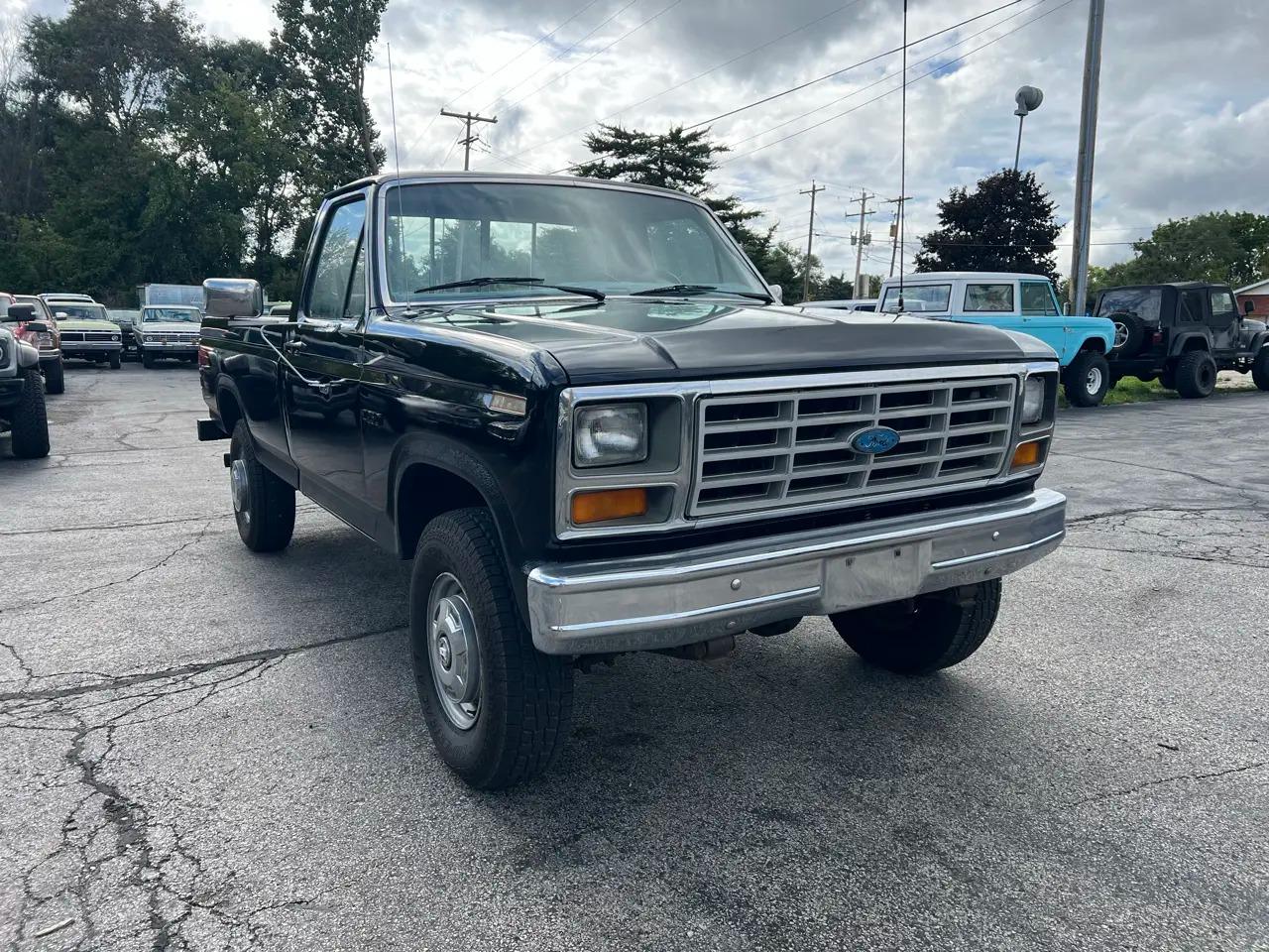 1986 Ford F-250 XL Styleside - 4