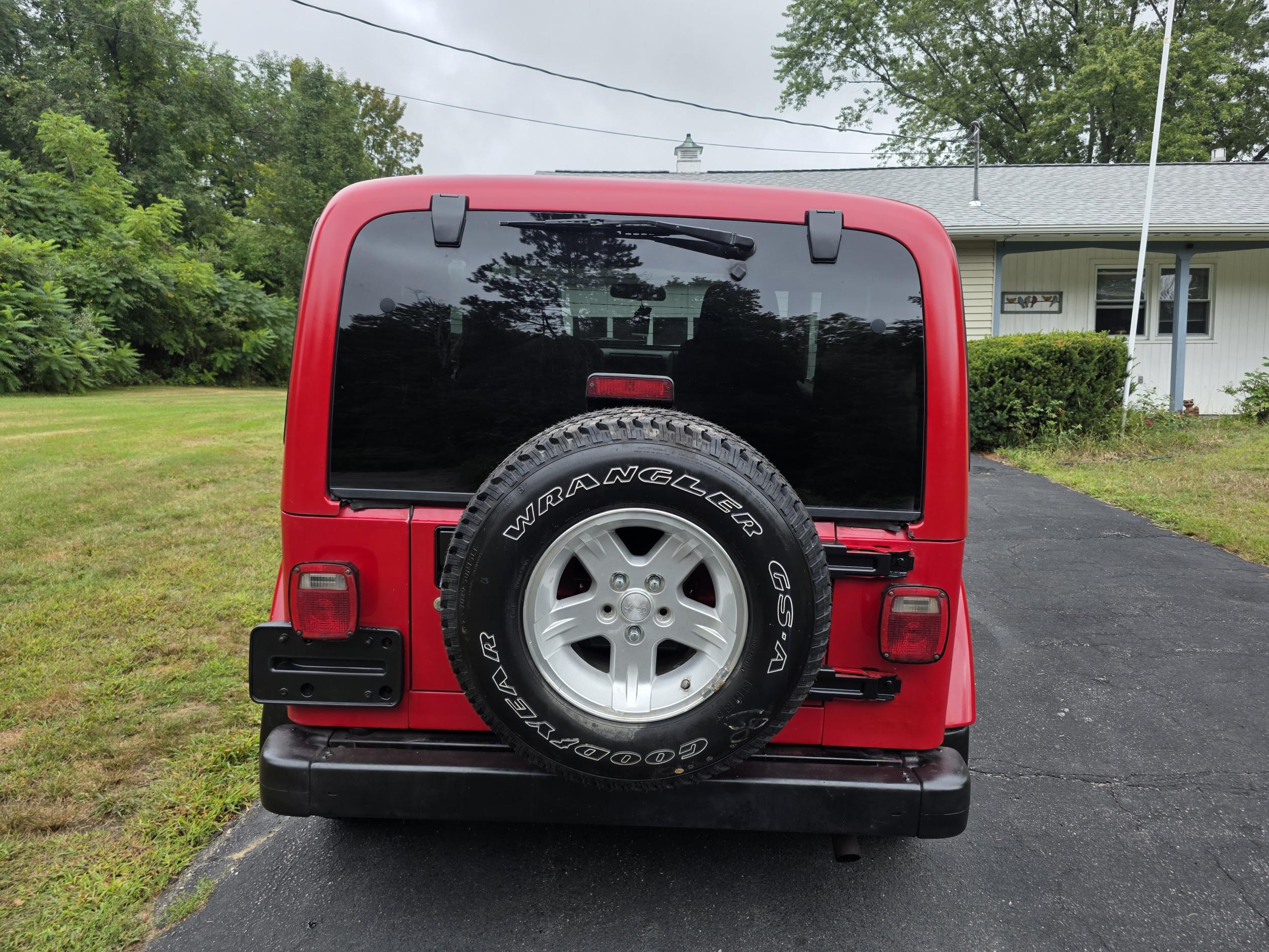 Restored 2005 Jeep Wrangler Sahara - 5