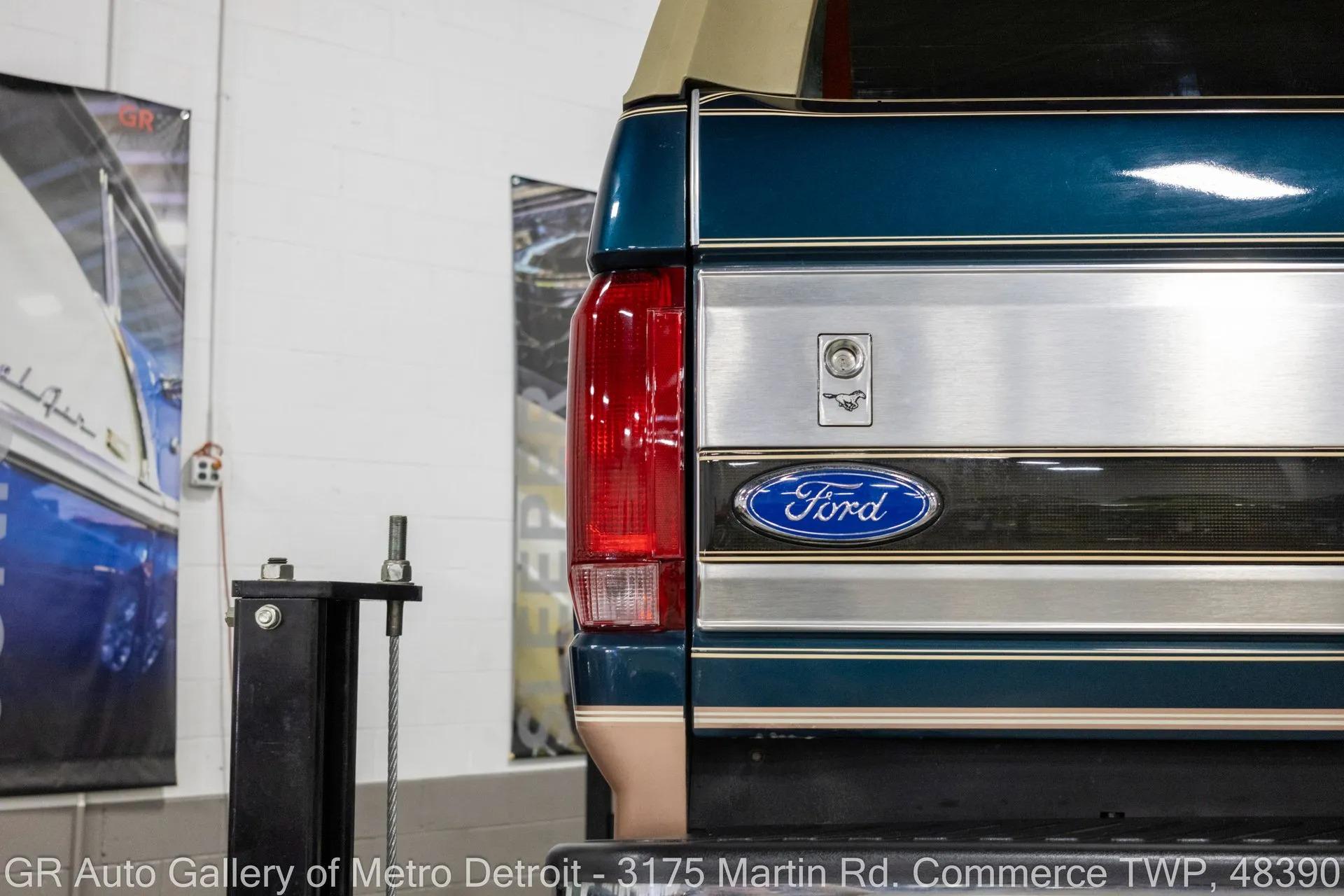 1994 Ford Bronco Eddie Bauer