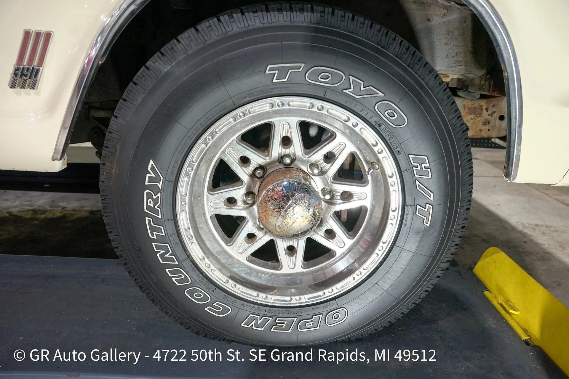 1968 Ford F-250 Custom Cab