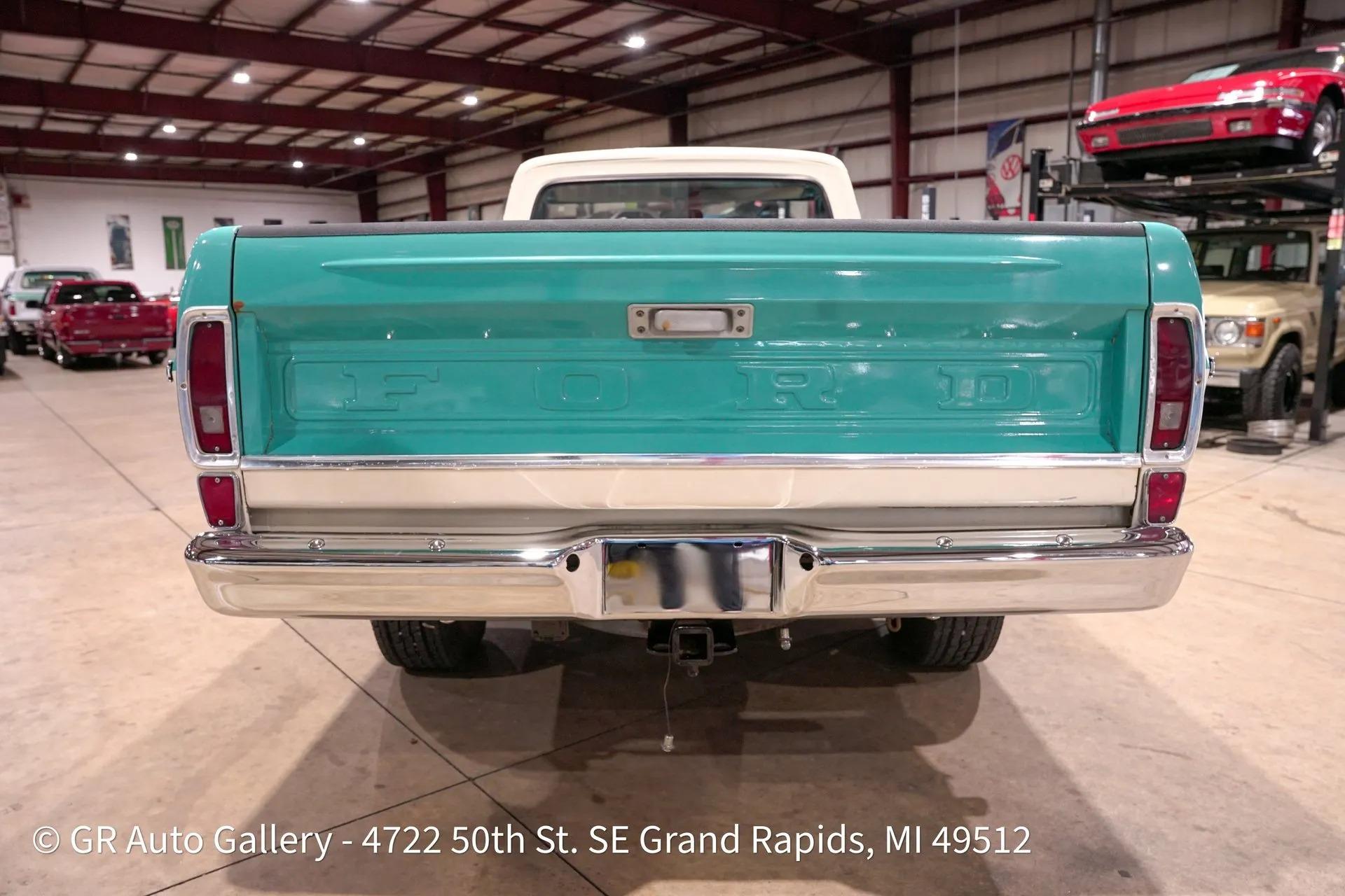 1968 Ford F-250 Custom Cab
