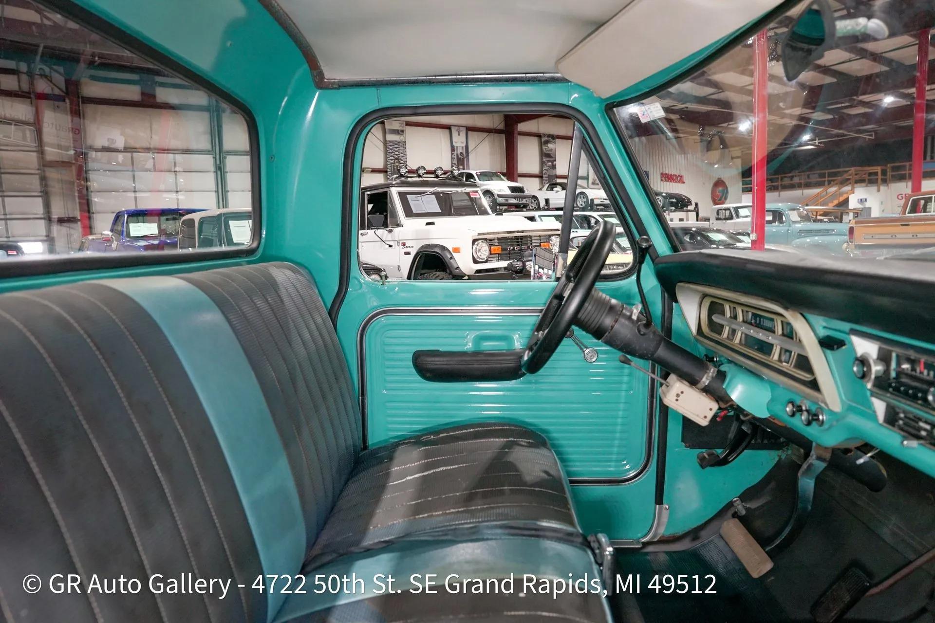 1968 Ford F-250 Custom Cab