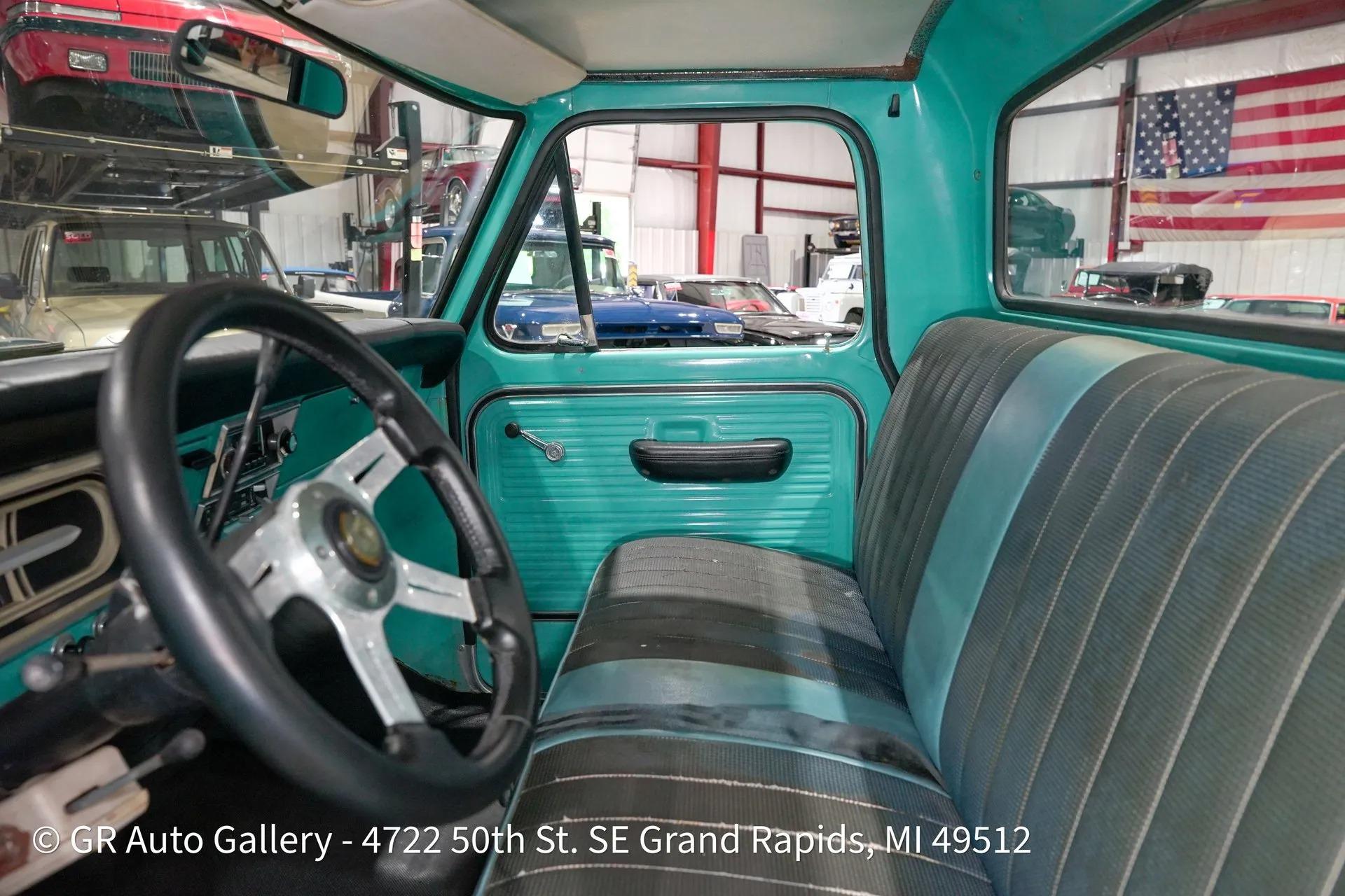 1968 Ford F-250 Custom Cab