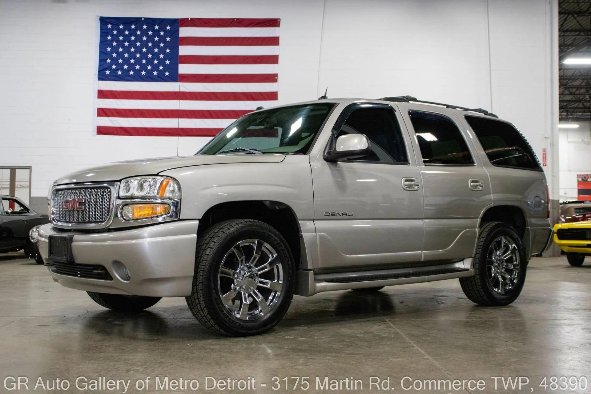 2005 GMC Yukon Denali - 5