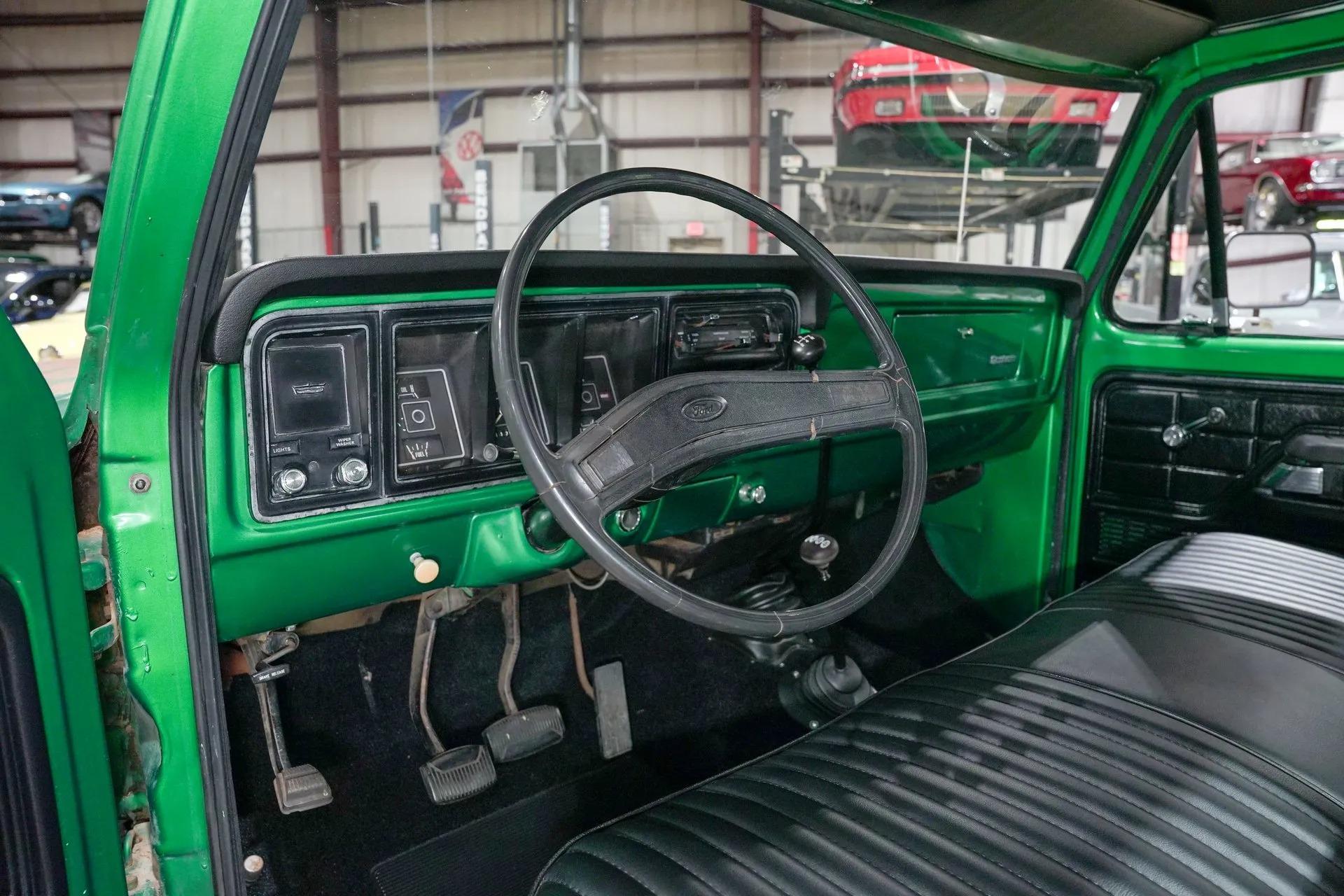 1976 Ford F-150 Custom Explorer - 4