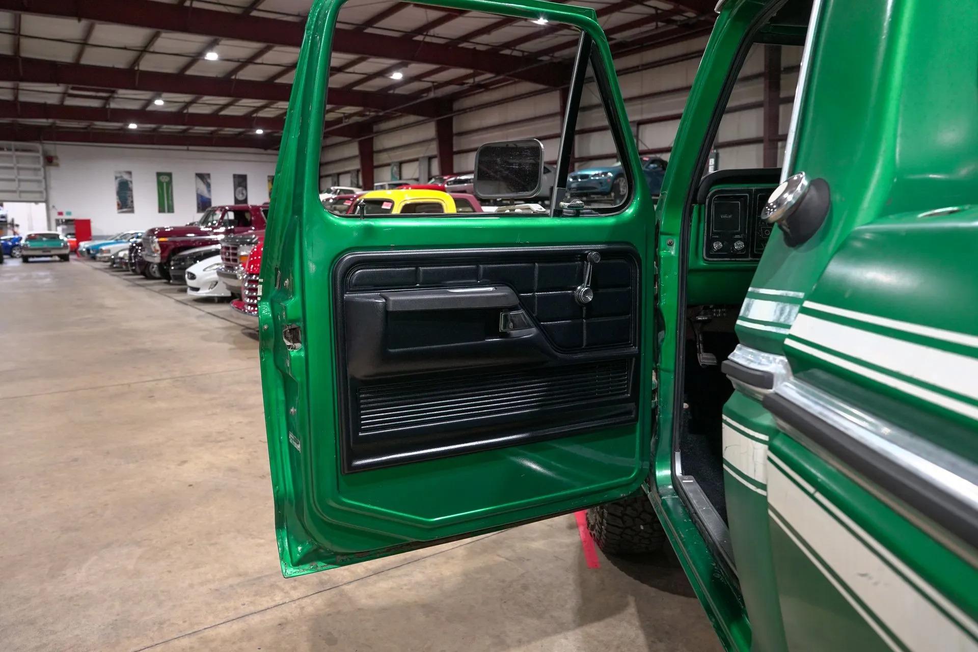 1976 Ford F-150 Custom Explorer