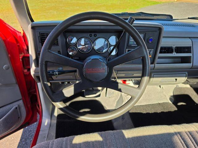 LS-Swapped 1993 Chevrolet C1500