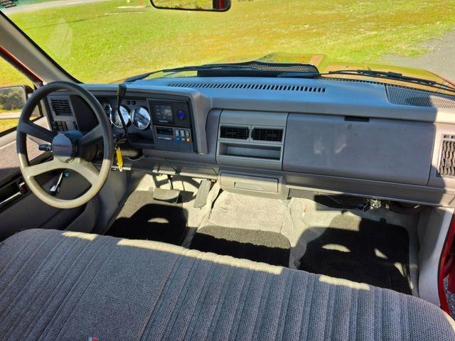 LS-Swapped 1993 Chevrolet C1500